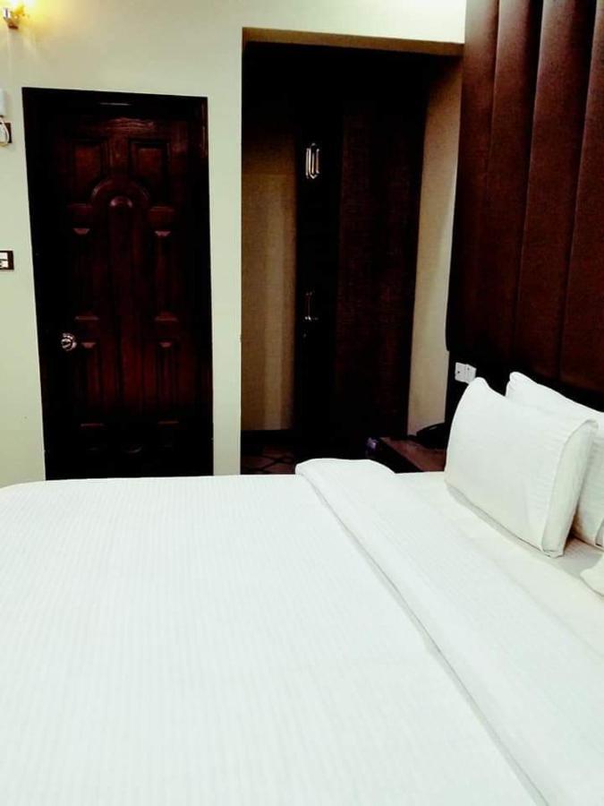Diplomat inn Karachi Eksteriør bilde