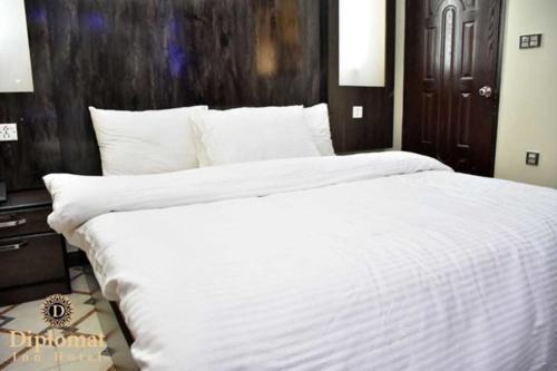 Diplomat inn Karachi Eksteriør bilde